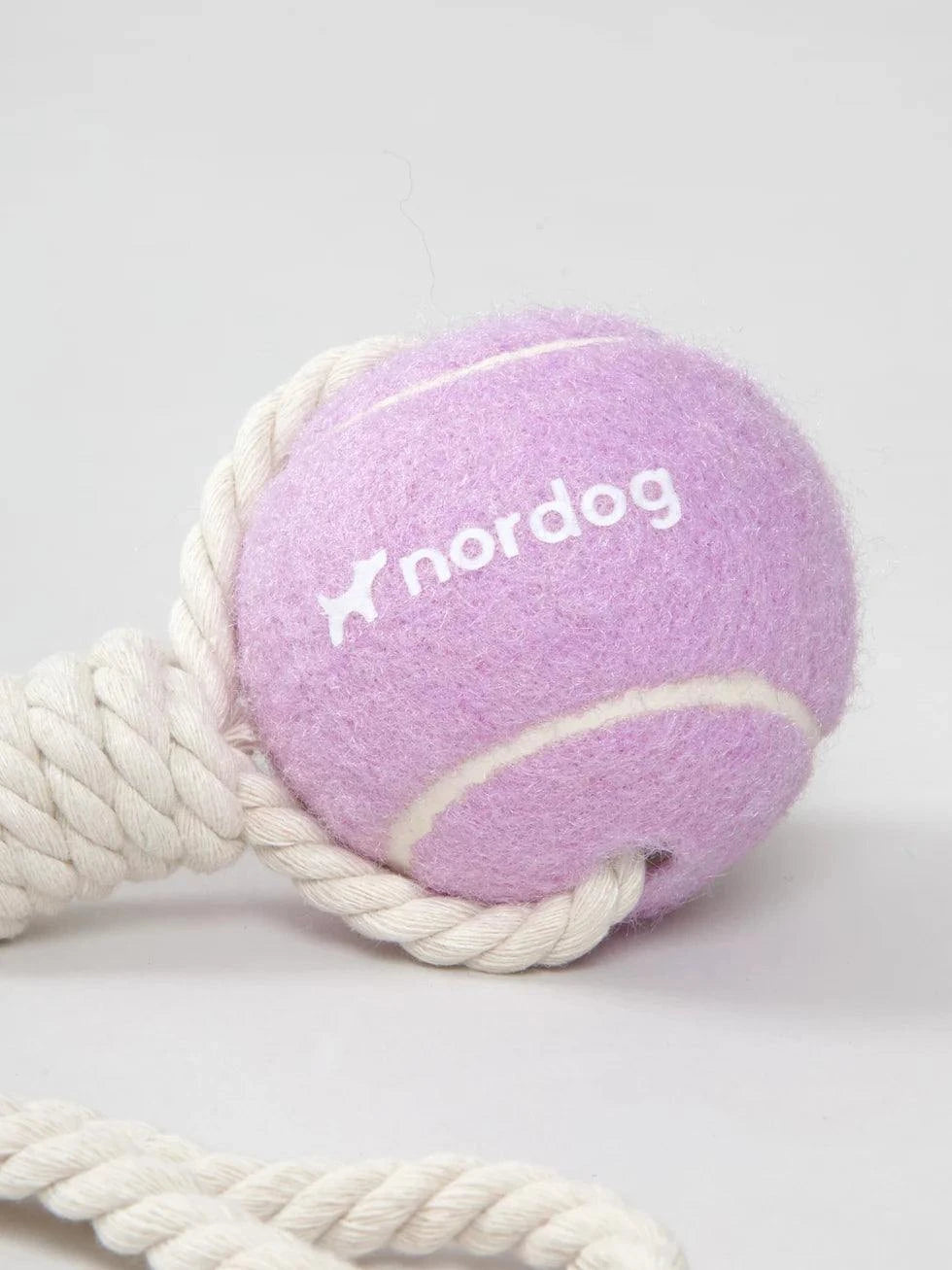 Dragleksak med tennisboll för hundar